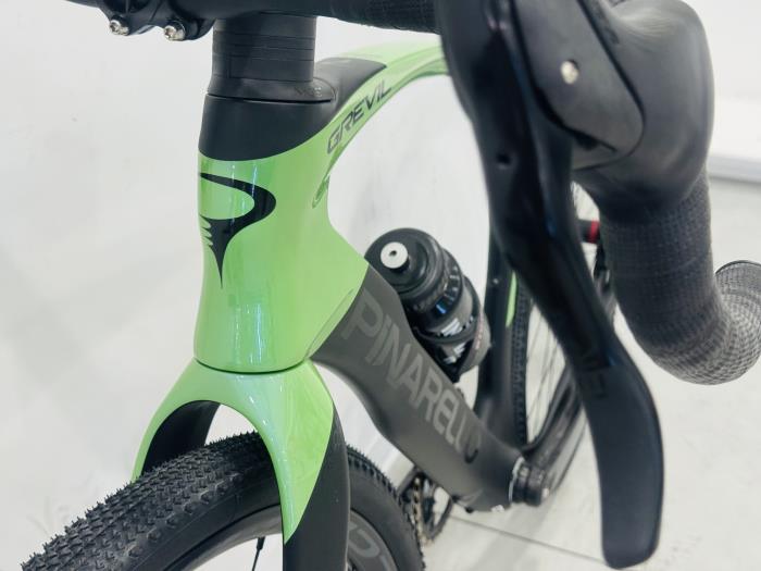 Pinarello Grevil F7 Campagnolo Ekar