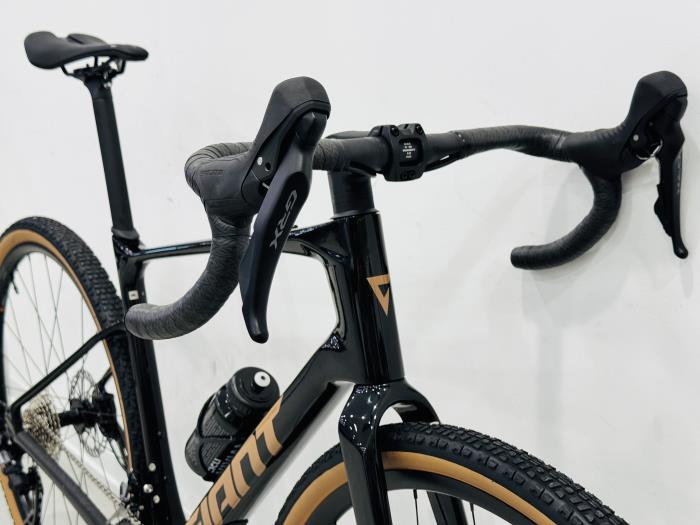 Bici Gravel Revolt Advanced 2 