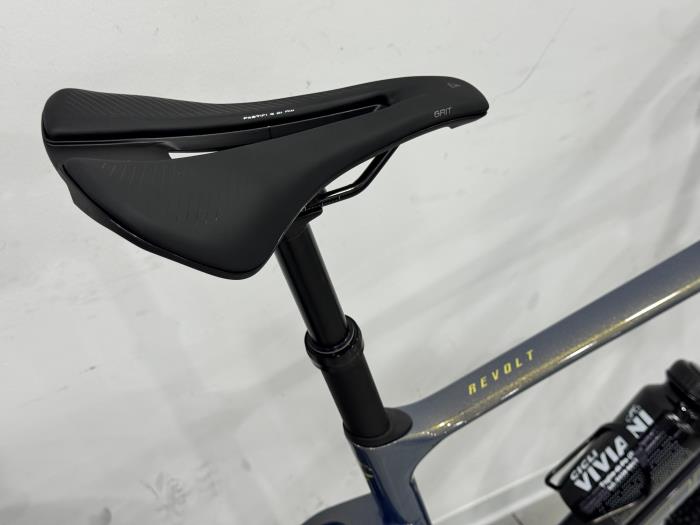 Bici Gravel Giant Revolt Advanced 1 