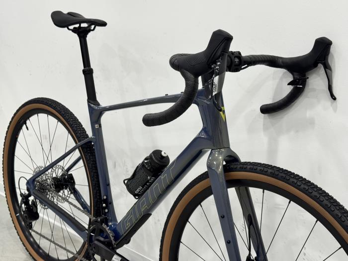 Bici Gravel Giant Revolt Advanced 1 