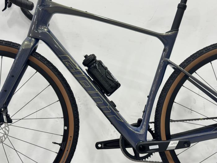 Bici Gravel Giant Revolt Advanced 1 