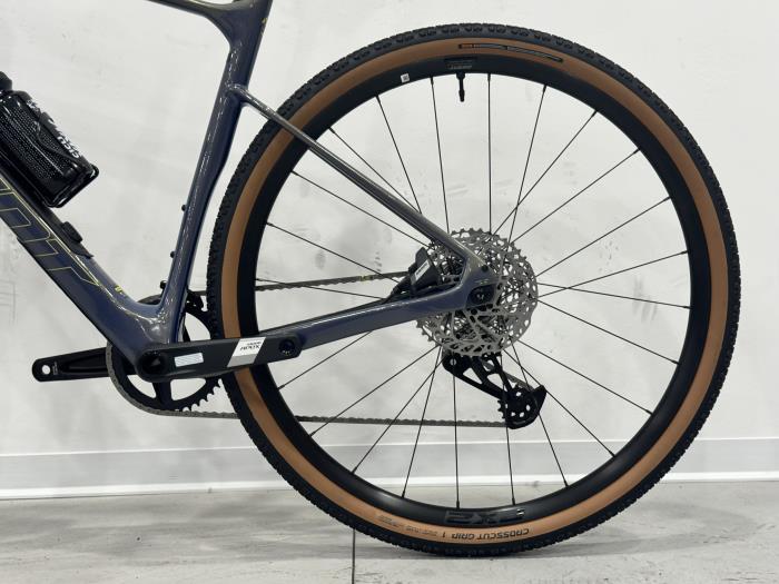 Bici Gravel Giant Revolt Advanced 1 