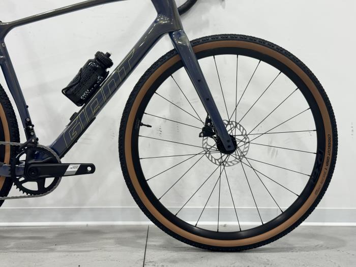 Bici Gravel Giant Revolt Advanced 1 