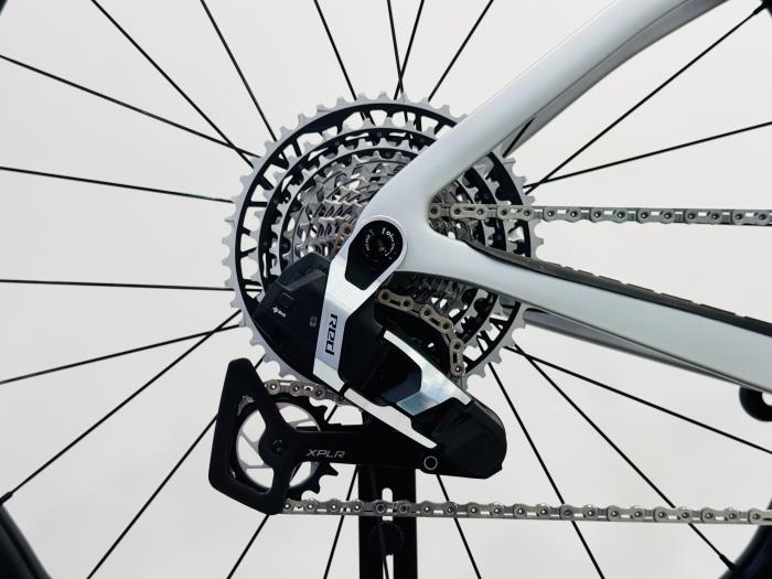 Bici Gravel Pinarello Dogma GR