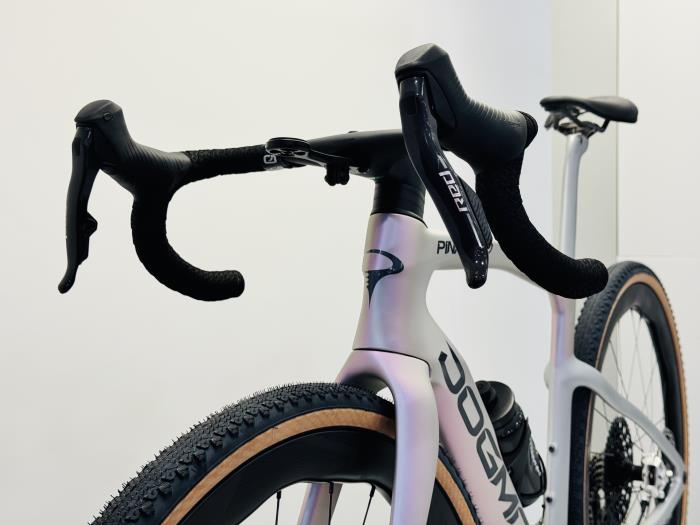 Bici Gravel Pinarello Dogma GR