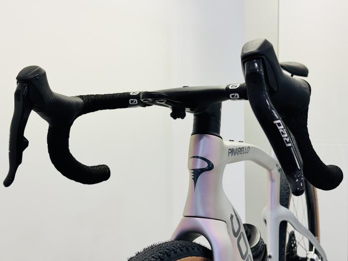 Bici Gravel Pinarello Dogma GR