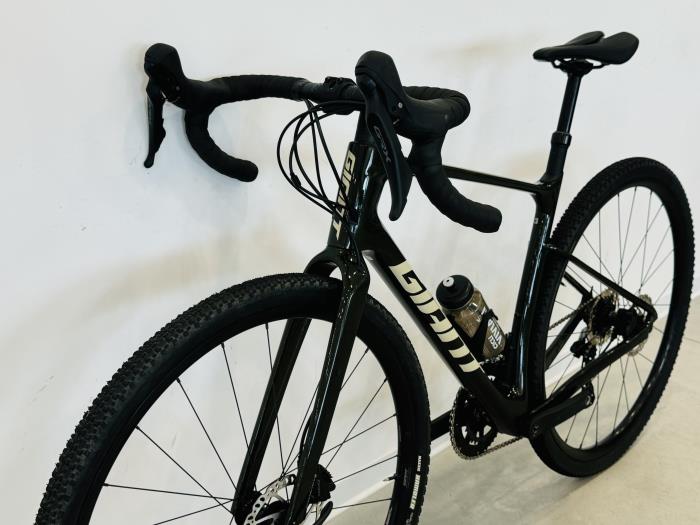 Bici Gravel Usata Giant Revolt Advanced 1