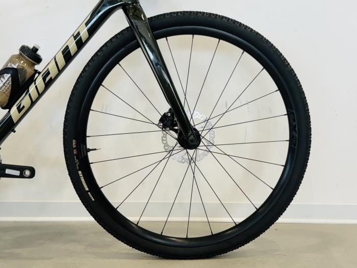Bici Gravel Usata Giant Revolt Advanced 1