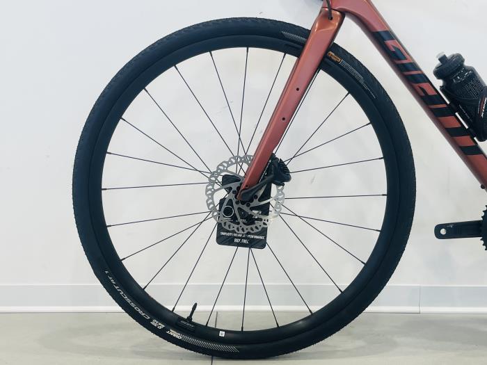 Bici Gravel Giant Revolt Advanced 3 