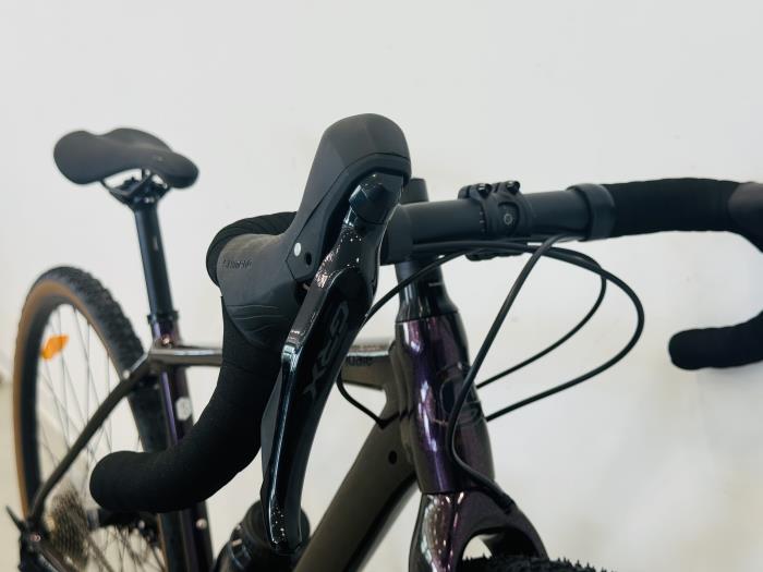 Bici Gravel Topstone 2 Cannondale  Black Cherry