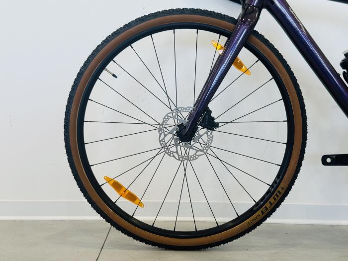 Bici Gravel Topstone 2 Cannondale  Black Cherry