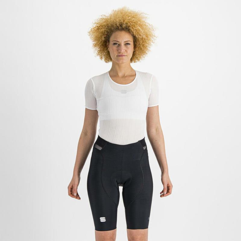 Ragazzina Rimandata A Casa Da Scuola Perché Indossava Pantaloncini - Foto 7