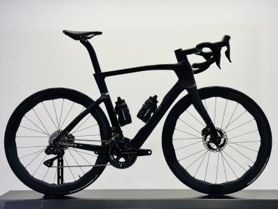 Bici Corsa Pinarello Dogma F my26 Black on Black