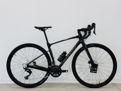 Bici Gravel Giant Revolt Advanced 2 